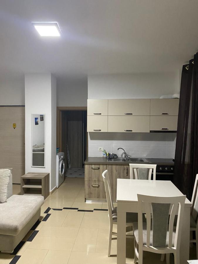 Jasmine Apartments Sarandë Exterior foto