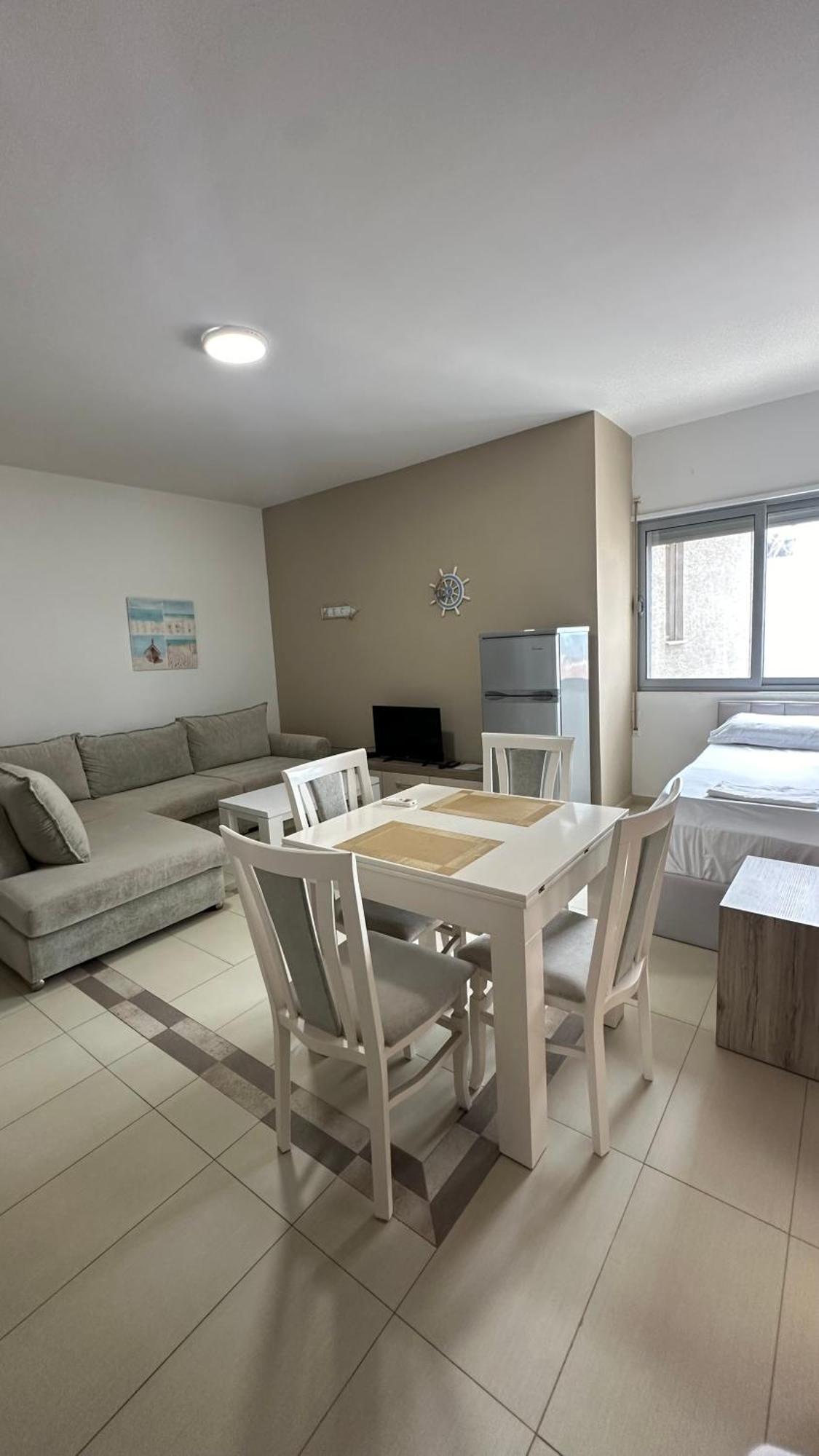 Jasmine Apartments Sarandë Exterior foto